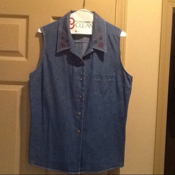 Ladies vest - Picture 4 of 5